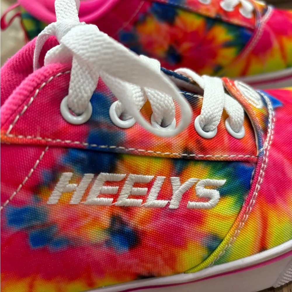 Heelys women’s/youth tie died wheeled shoes - Picture 3 of 8